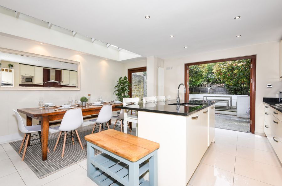 Narbonne Avenue kitchen
